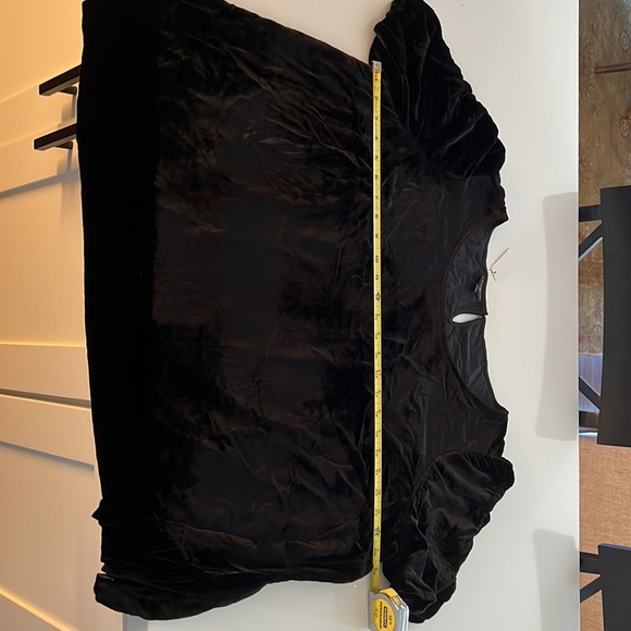 NWT Talbots Gorgeous Black Velvet Blouse Rusched Short Sleeves Button Back - Picture 7 of 11